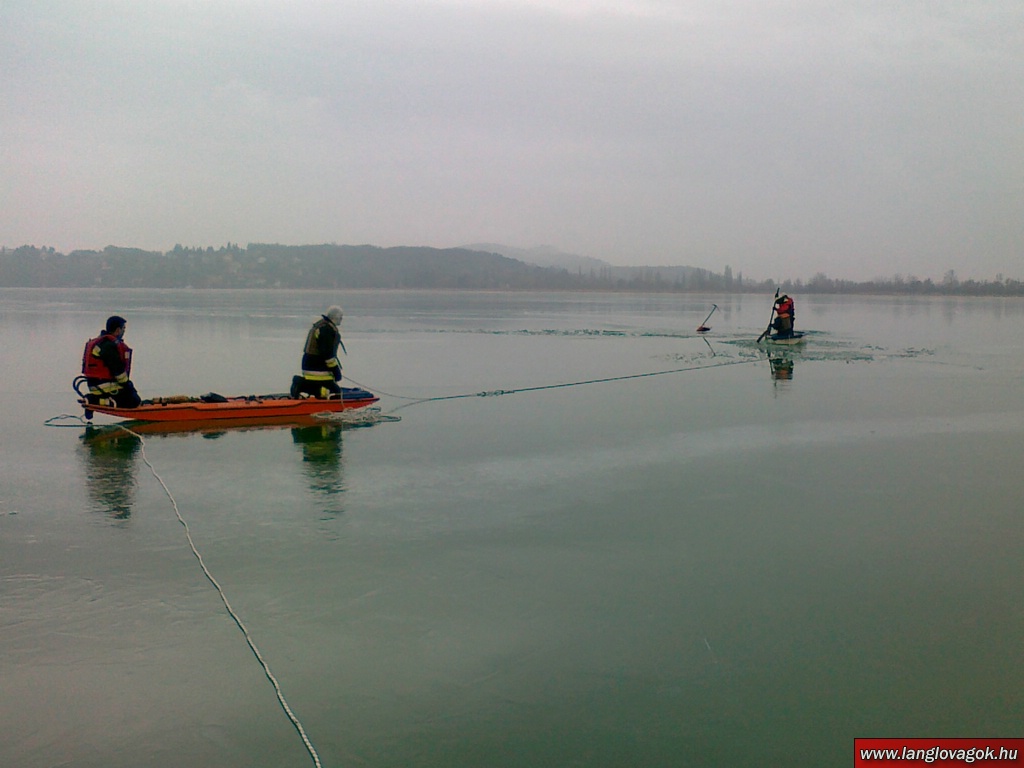 balatonjegbeszakadt1.jpg