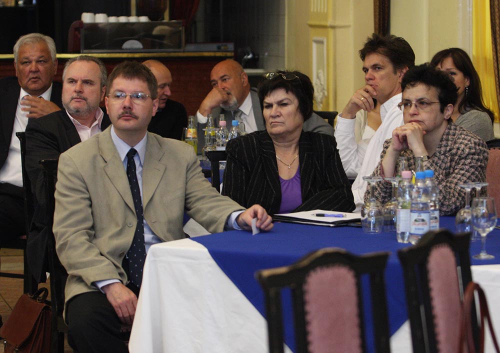 change_konferencia02_kicsi.jpg