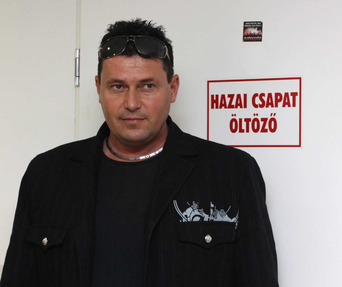 edzovaltas_2.jpg