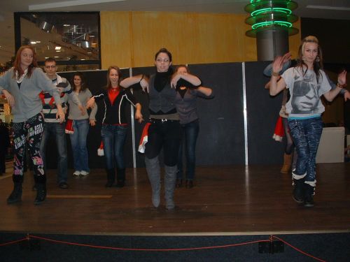 flash_mob_plaza_01.jpg