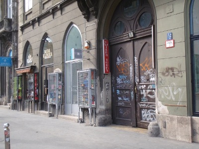 graffitis_fal_pest.jpg