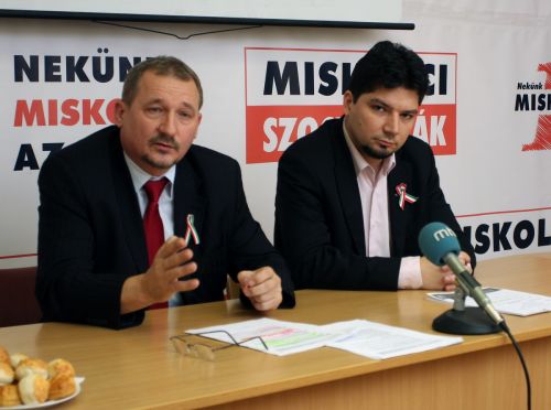 gurvarga_csaladtam.jpg
