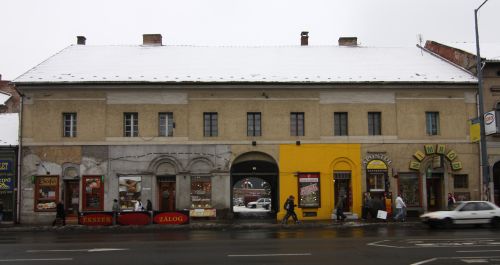 homlokzatok_adyendreu.jpg