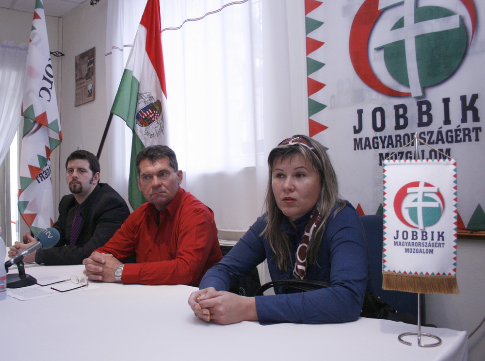 jobbiksajta_iskolaieroszak.jpg