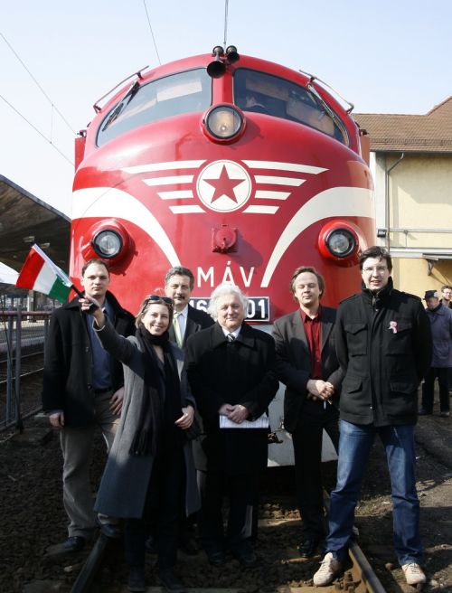 karpataljaexpressz1.jpg