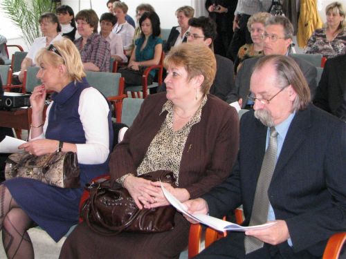 konyvta2.jpg