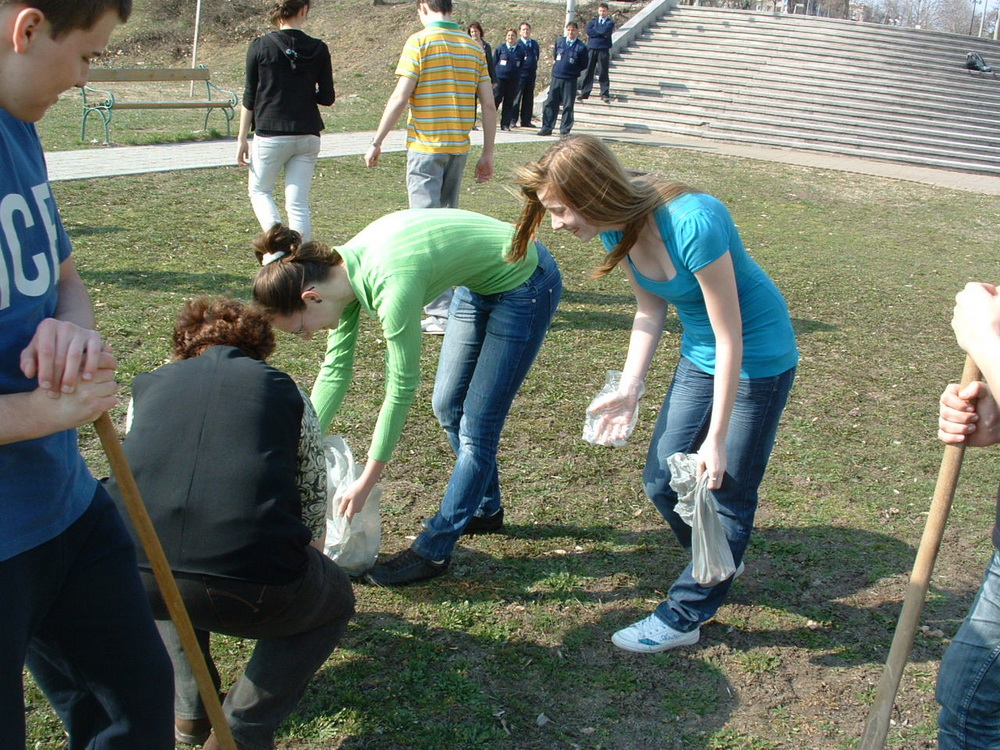 kutyakakiszedes2.jpg