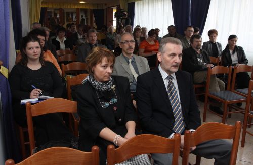 munkaugyikonf2.jpg