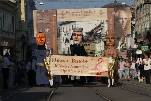 opfeszt2010_nyito1.jpg