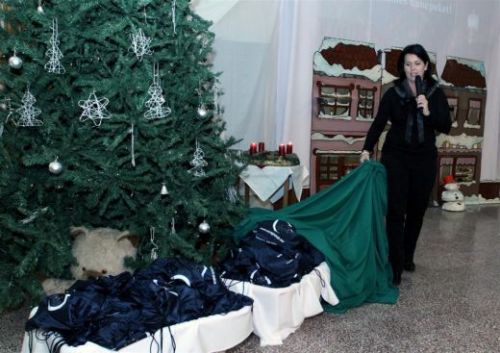 osszefogas_karacsony_2010_02.jpg