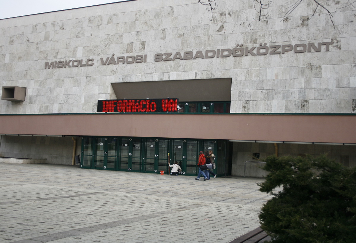 sportcsarnok.jpg