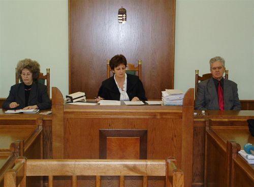 targyalas_barna_b_8.jpg