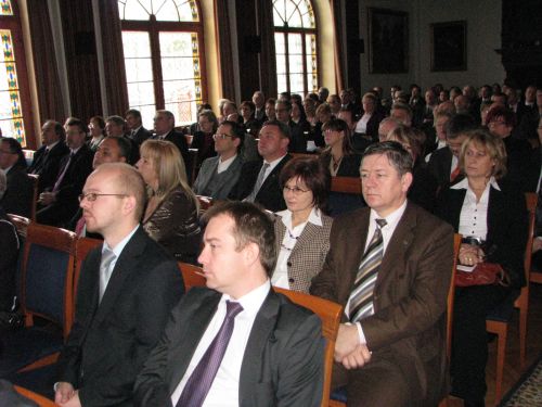 top_szaz_02.jpg