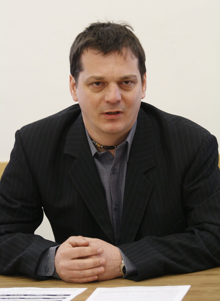 tothlaszlo_fuggetlen.jpg