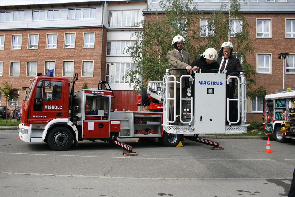 tuzoltoeszkozok2.jpg