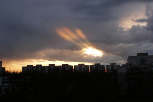 ufo1.jpg