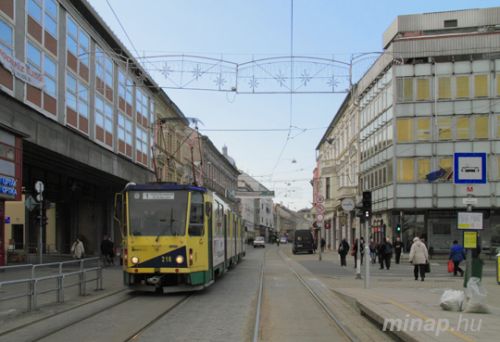 00012_szechenyi-utca-120124ml.jpg