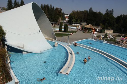 00012_tapolca_tavifurdohelye_ja.jpg