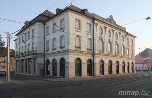 00012_zenepalota_7455.jpg