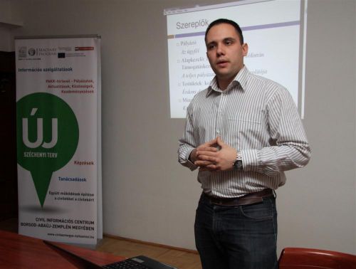 01civilek-palyazok_121127ml_5.jpg