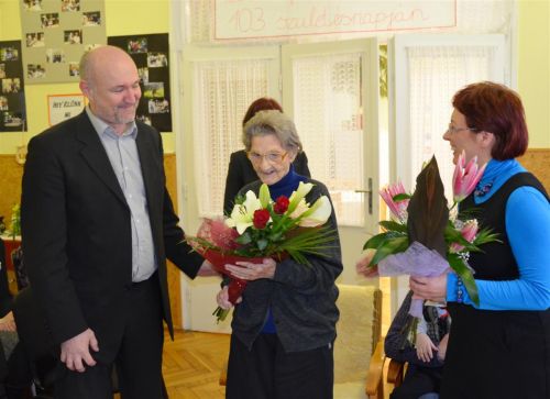 103_eves_neni_koszontese_0412_fkcs_6.jpg