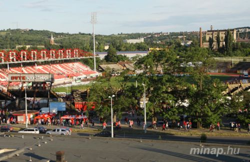 12_dvtk_stadion2.jpg