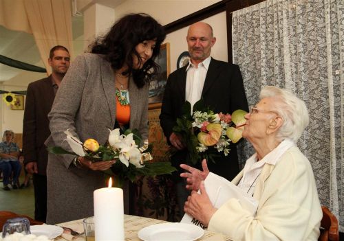 90_eves_neni_130423ml_14.jpg