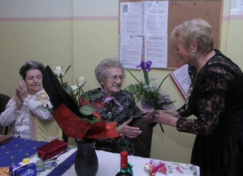 90eves_koszontes_111230_ja.jpg