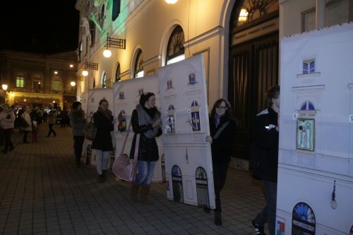 ablak_szobor1ja.jpg