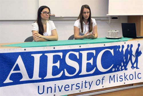 aiesec-110628ml3.jpg