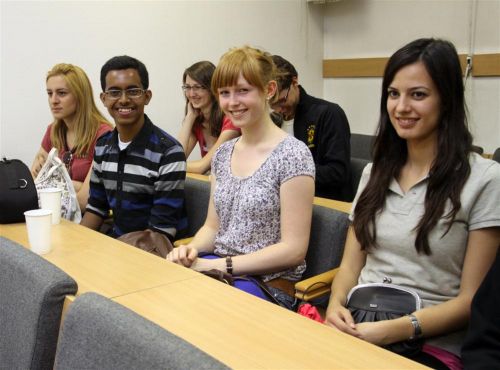 aiesec-110628ml5.jpg