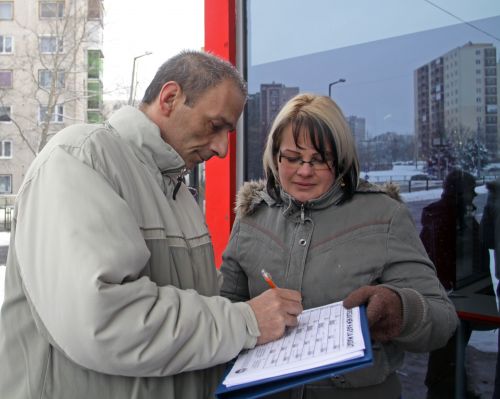 alairasgyujtes_avas_csobor_130327_ja_6.jpg