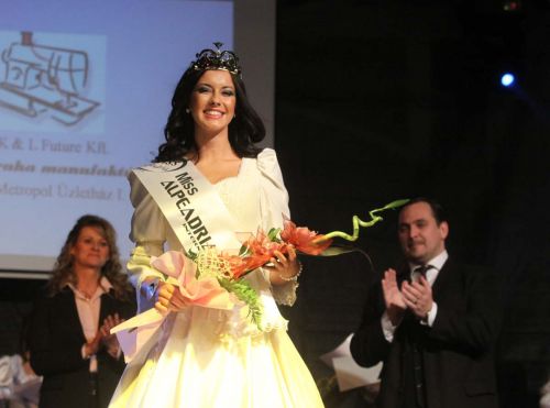 alpok_adria_120128_ja_1.jpg