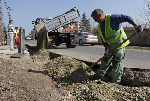 andor-szegelyko-120320ml_2.jpg