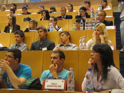 anyagtudomanyi_verseny_20120605_ki_2.jpg