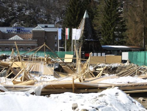 asatas_tapolca_beszakadt_teto_130320_ja_8.jpg