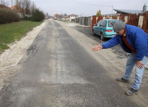 aszfalt_ugy_130411_ja_11.jpg