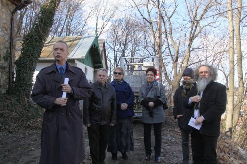 avas_munkacsoport_120229_ja_2.jpg