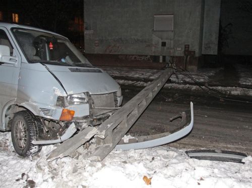 baleset_szentistvan_120207_ja_1.jpg