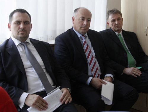 balog_demeter_sajtaj_mengyi_kriza__120629_ja_1.jpg