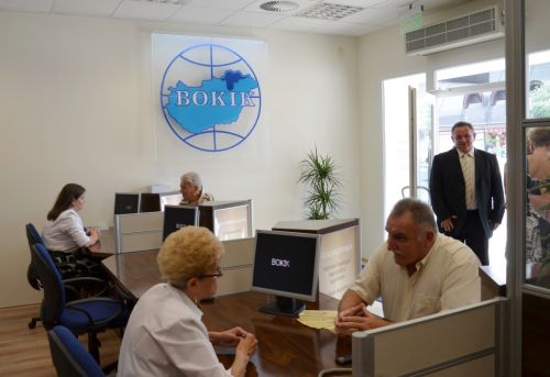 bokik_irodaavatas_130712_fkcs_3.jpg