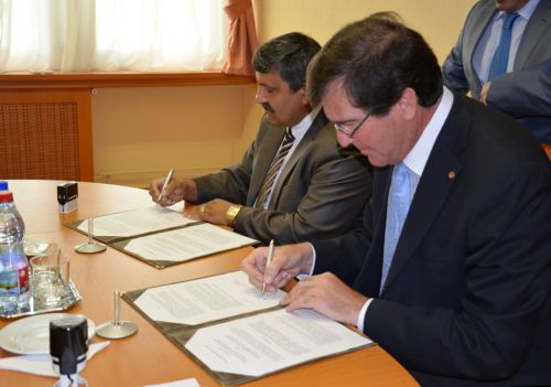 bokik_roma_alairas_130712_fkcs_6.jpg