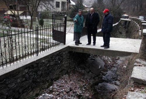 bukkszentlaszlo_kriza_akos_bartha_gyorgy_121204_ja_5.jpg