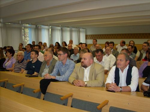 bunmegelozes120523_csl.jpg
