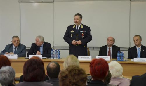 certifikacio_atadas_bunmegelozes_szabadegyetem_0410_fkcs_3.jpg