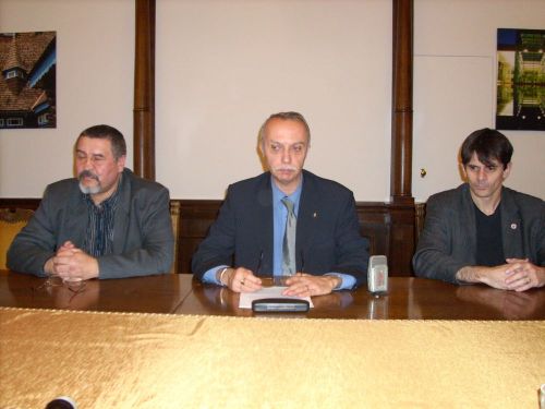civpro121129_csl.jpg