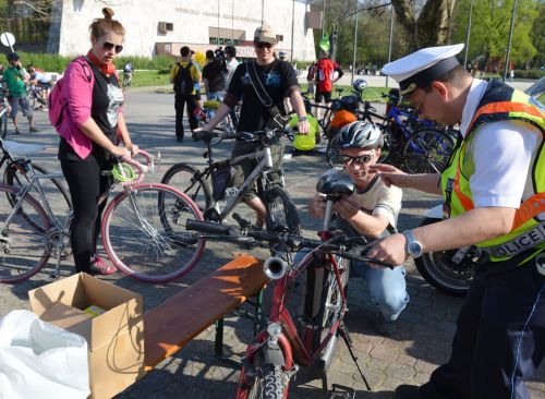 critical_mass_130422_fkcs.jpg