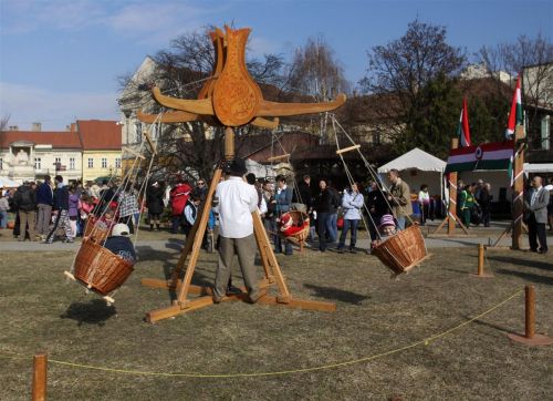 csaladinap_120315_ja_36.jpg