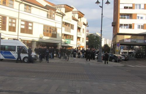 demonstr_szinvat_ultrak_121017_hi.jpg
