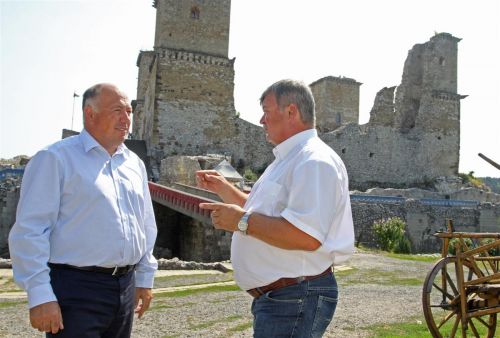 diosgyori_var_felujitas_130807_ja_25.jpg